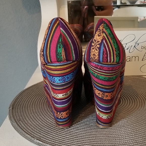 Steve Madden Pammyy Wedges, size 9.5 - Picture 8 of 10